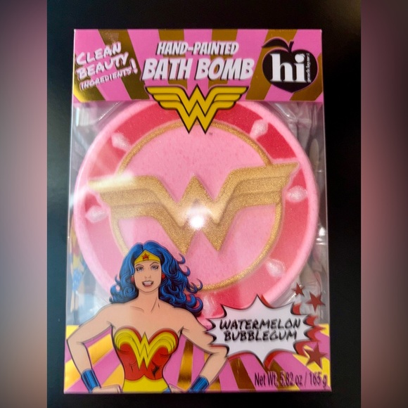 WONDER WOMAN BATH & BEAUTY SET - Picture 4 of 12
